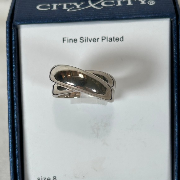 City by City Fine Silver Plated Criss Cross X Ring Size 8 New NWT - Picture 3 of 5